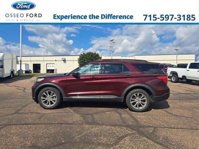 2022 Ford Explorer XLT — photo 1 of 4