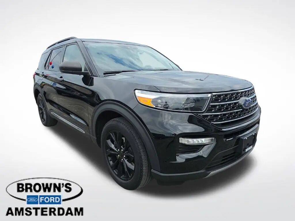 2022 Ford Explorer XLT — photo 1 of 13