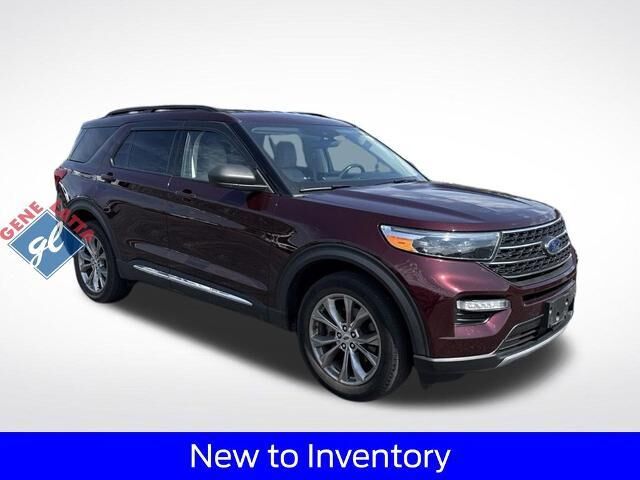 2022 Ford Explorer XLT — photo 1 of 5