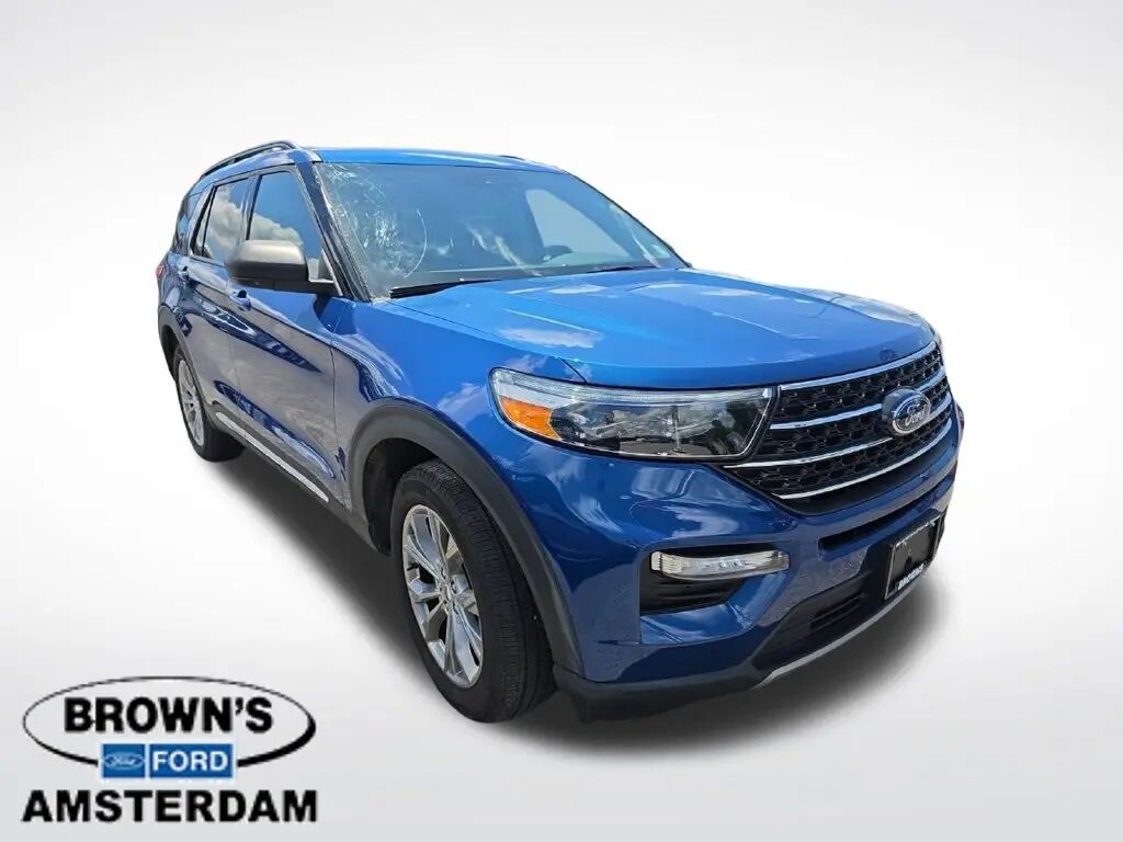 2023 Ford Explorer XLT — photo 1 of 13