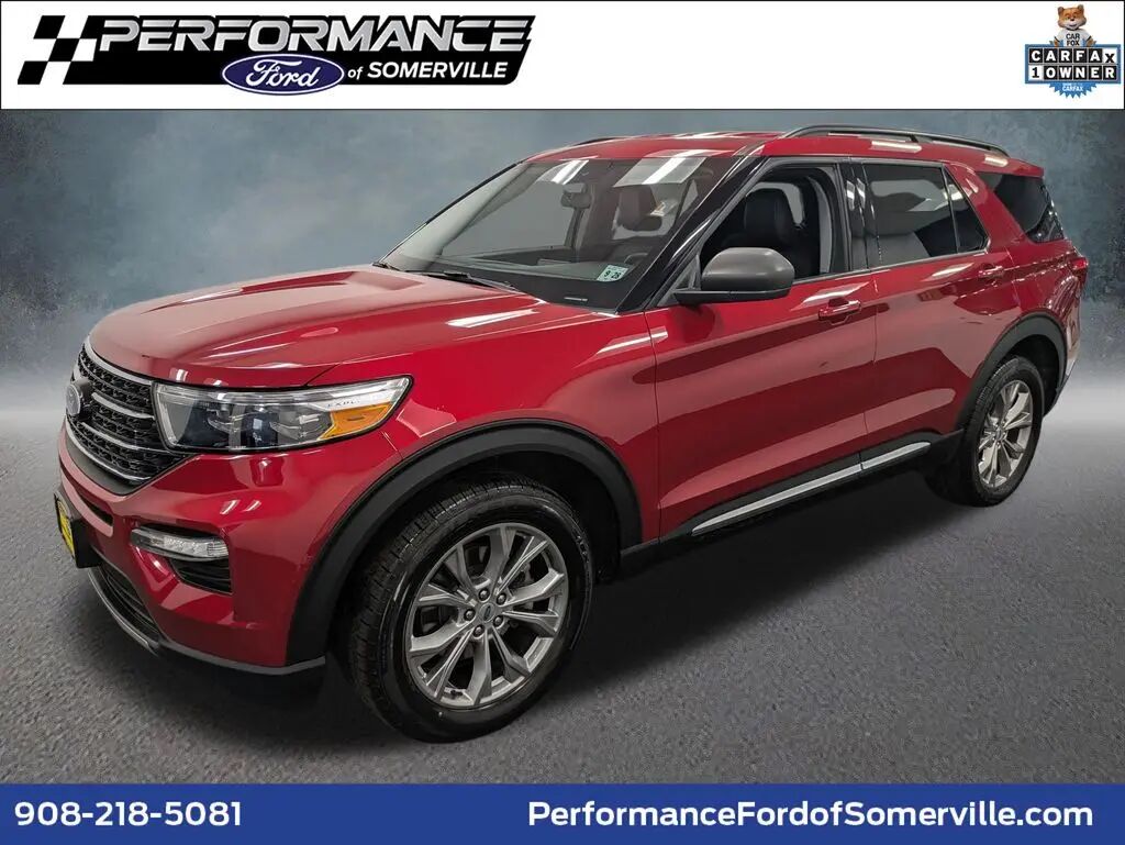 2023 Ford Explorer XLT — photo 1 of 13