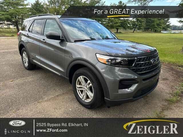 2023 Ford Explorer XLT — photo 1 of 13