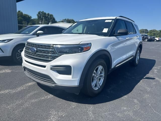 2023 Ford Explorer XLT — photo 1 of 1
