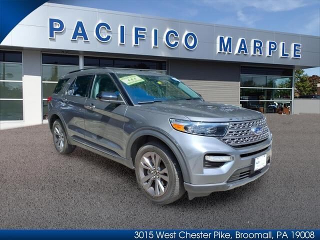 2023 Ford Explorer XLT — photo 1 of 13