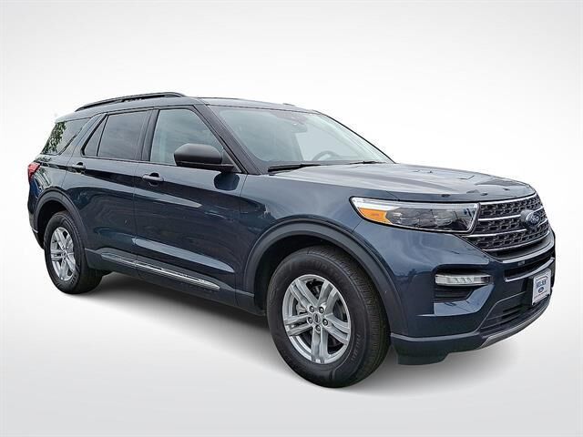2023 Ford Explorer XLT — photo 1 of 26