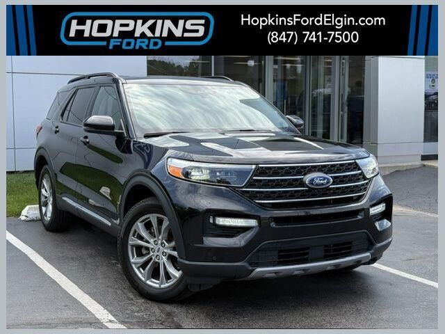 2023 Ford Explorer XLT — photo 1 of 12