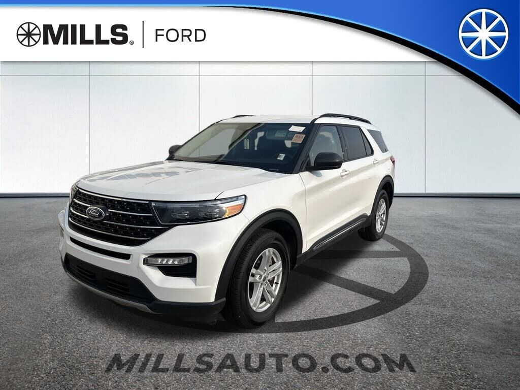 2024 Ford Explorer XLT — photo 1 of 2