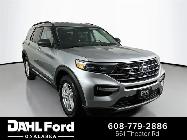 2024 Ford Explorer XLT — photo 1 of 13