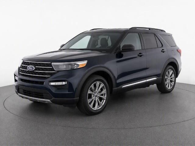 2024 Ford Explorer XLT — photo 1 of 26