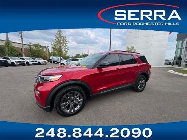2024 Ford Explorer XLT — photo 1 of 13