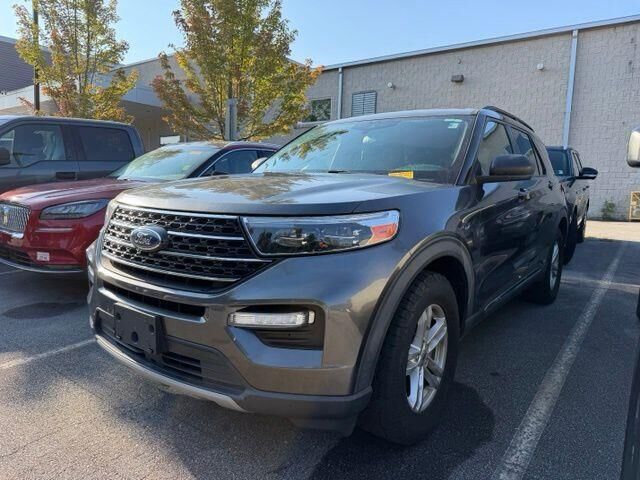 2020 Ford Explorer XLT — photo 1 of 2