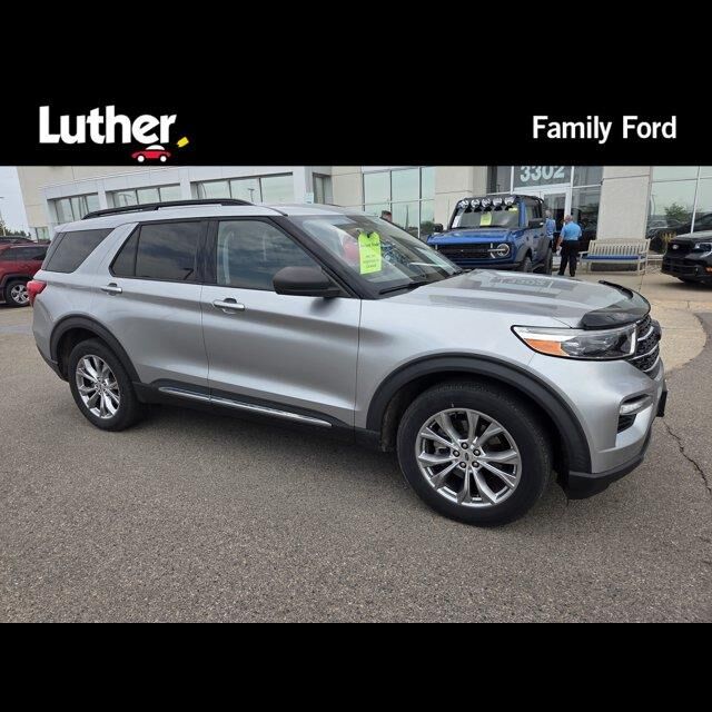 2020 Ford Explorer XLT — photo 1 of 26