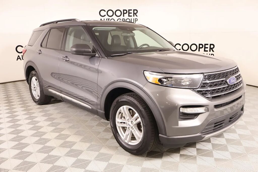 2021 Ford Explorer XLT — photo 1 of 26