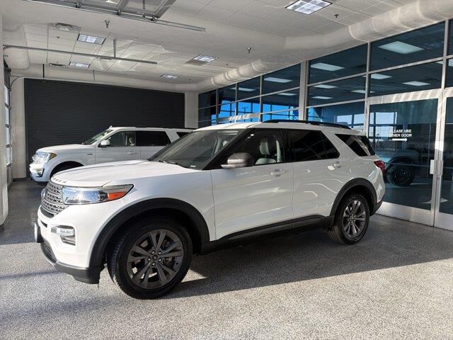 2021 Ford Explorer XLT — photo 1 of 26