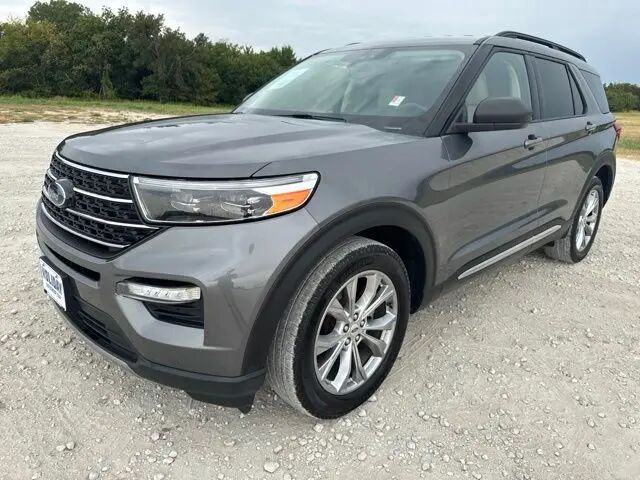 2021 Ford Explorer XLT — photo 1 of 26
