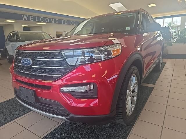 2021 Ford Explorer XLT — photo 1 of 26