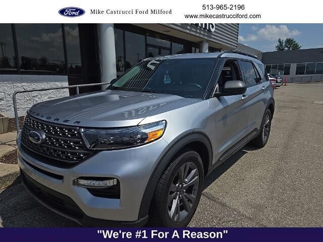 2021 Ford Explorer XLT — photo 1 of 39