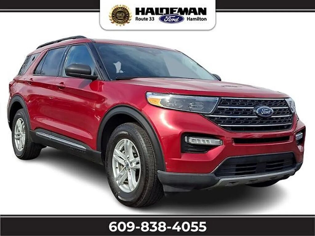 2022 Ford Explorer XLT — photo 1 of 13