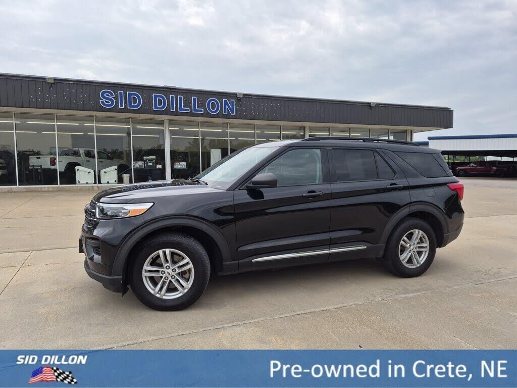 2022 Ford Explorer XLT — photo 1 of 1