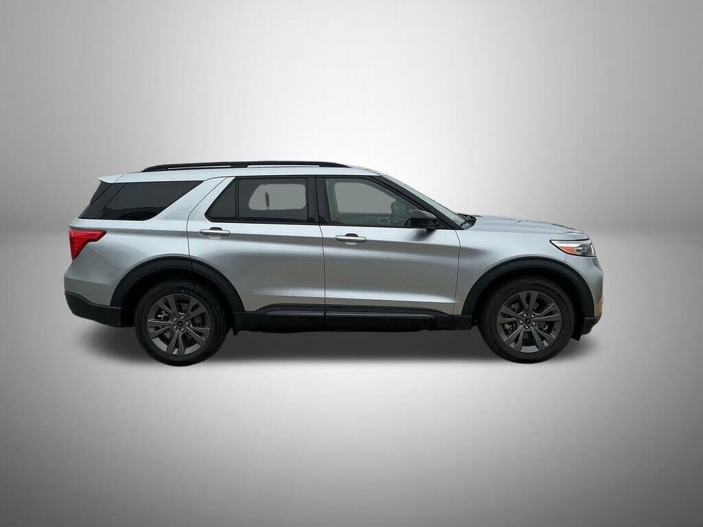 2022 Ford Explorer XLT — photo 1 of 1