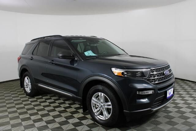2022 Ford Explorer XLT — photo 1 of 26