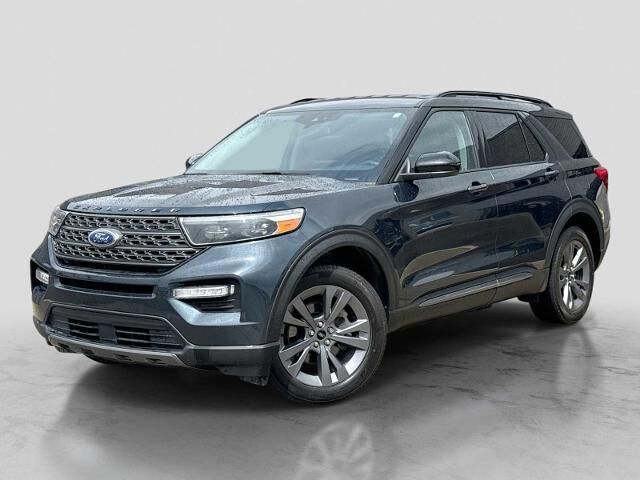 2022 Ford Explorer XLT — photo 1 of 13