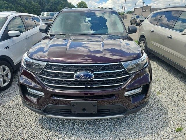 2022 Ford Explorer XLT — photo 1 of 10