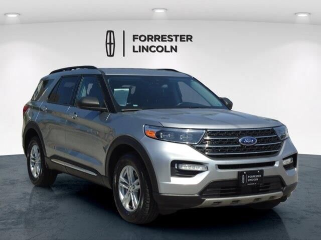 2023 Ford Explorer XLT — photo 1 of 39
