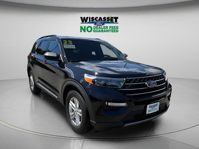 2023 Ford Explorer XLT — photo 1 of 1