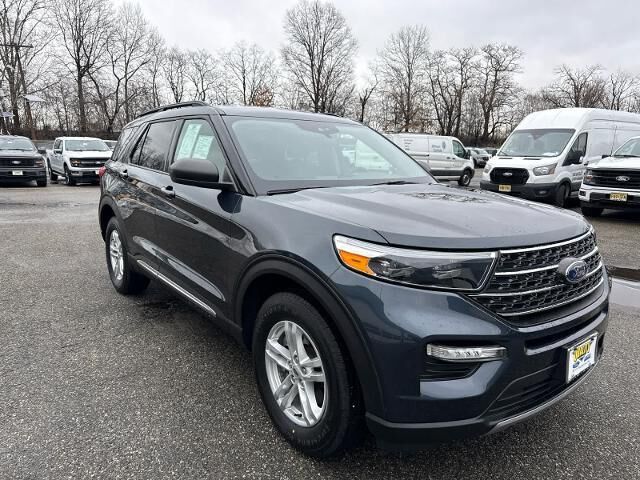 2023 Ford Explorer XLT — photo 1 of 26