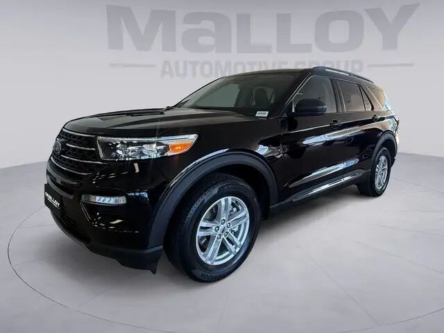 2023 Ford Explorer XLT — photo 1 of 26