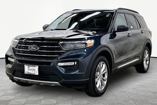 2023 Ford Explorer XLT — photo 1 of 26