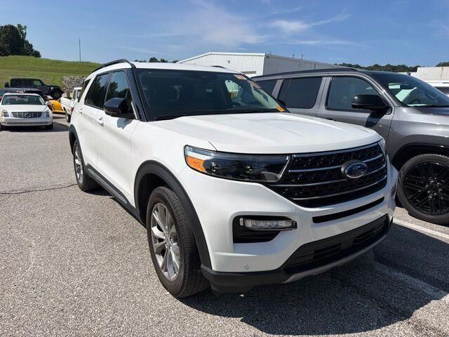 2023 Ford Explorer XLT — photo 1 of 26