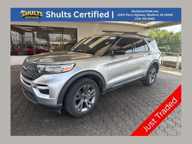 2023 Ford Explorer XLT — photo 1 of 26