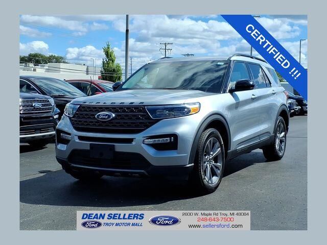 2023 Ford Explorer XLT — photo 1 of 26