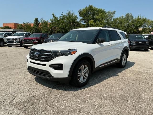 2023 Ford Explorer XLT — photo 1 of 13