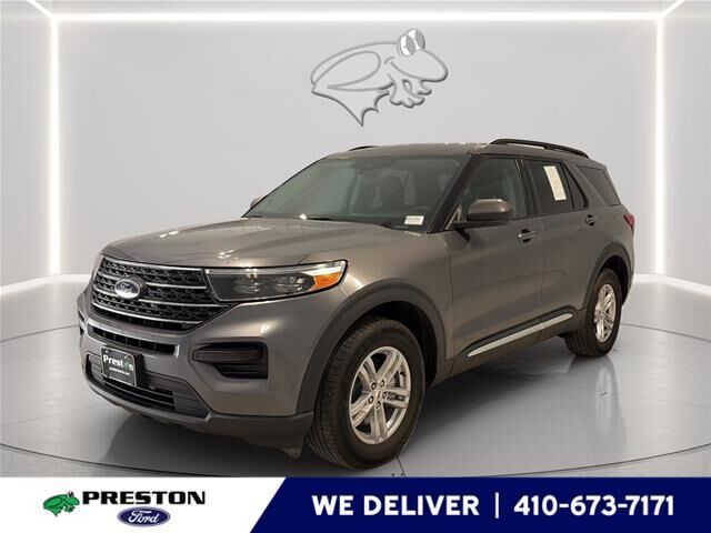 2023 Ford Explorer XLT — photo 1 of 13