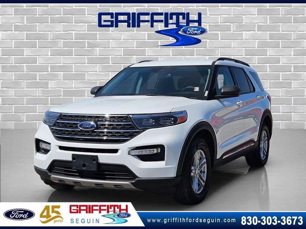 2023 Ford Explorer XLT — photo 1 of 1