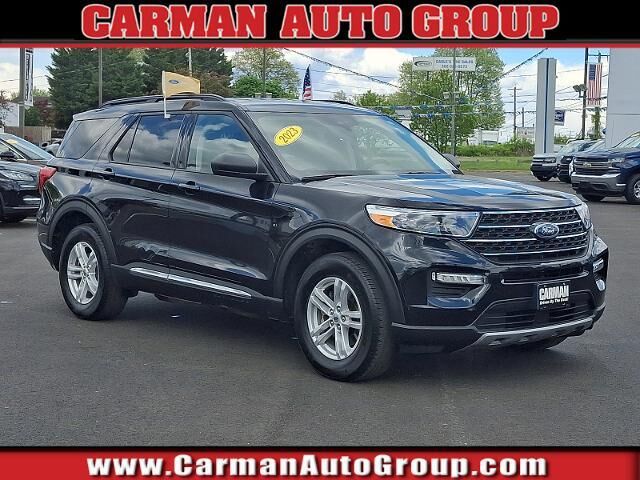 2023 Ford Explorer XLT — photo 1 of 13