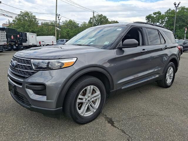 2023 Ford Explorer XLT — photo 1 of 13