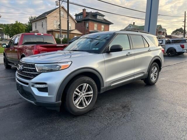 2020 Ford Explorer XLT — photo 1 of 26