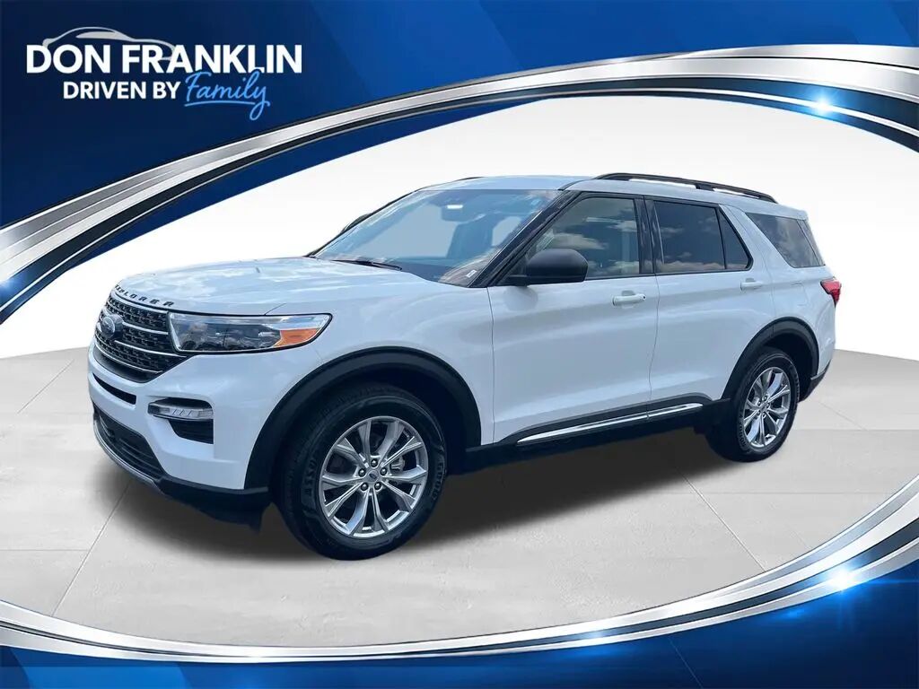 2021 Ford Explorer XLT — photo 1 of 39