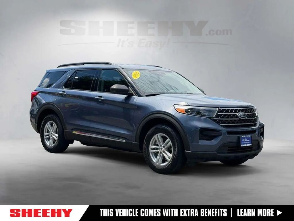 2021 Ford Explorer XLT — photo 1 of 39