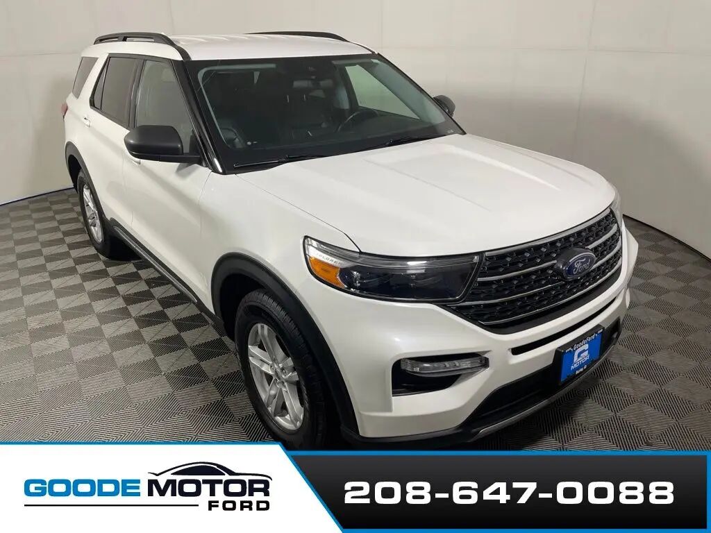 2022 Ford Explorer XLT — photo 1 of 13