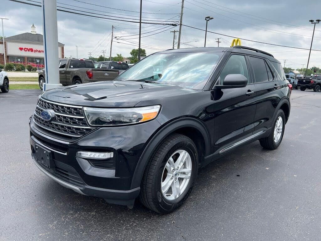 2022 Ford Explorer XLT — photo 1 of 1