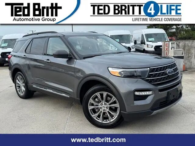 2022 Ford Explorer XLT — photo 1 of 23