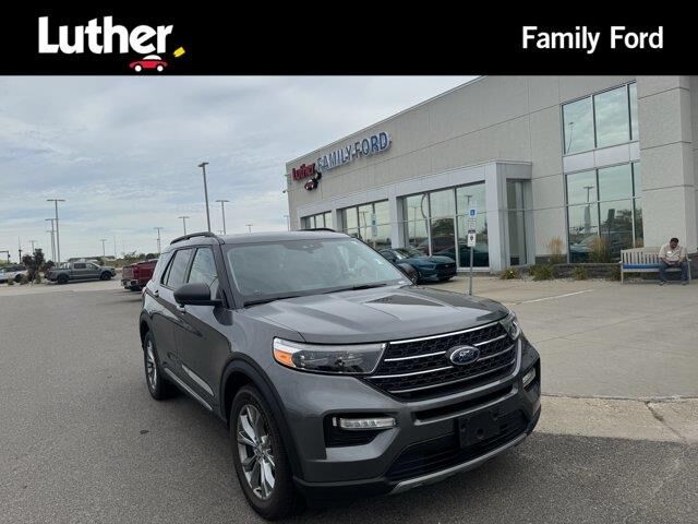 2022 Ford Explorer XLT — photo 1 of 13