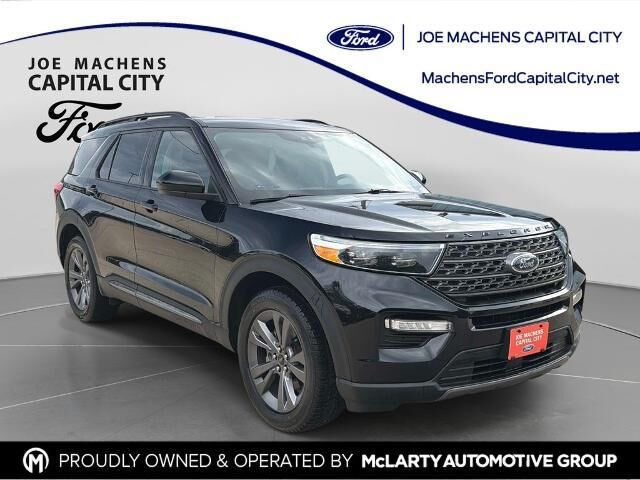 2022 Ford Explorer XLT — photo 1 of 26