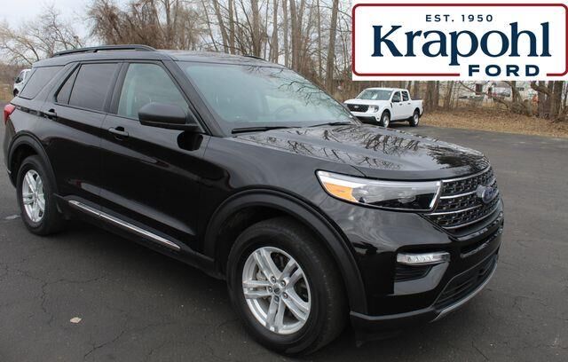 2023 Ford Explorer XLT — photo 1 of 12
