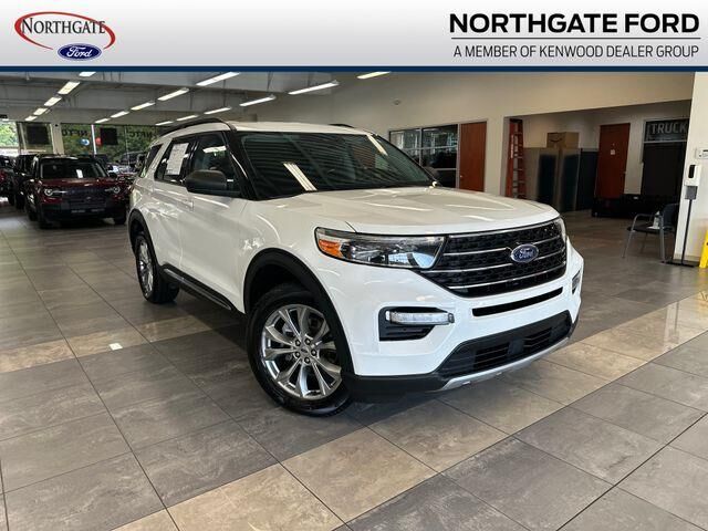 2023 Ford Explorer XLT — photo 1 of 39